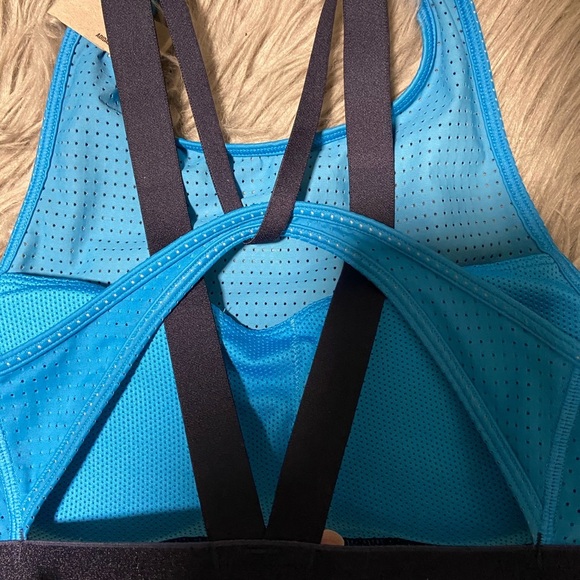 Adidas halter bra 2.0 - Picture 4 of 8
